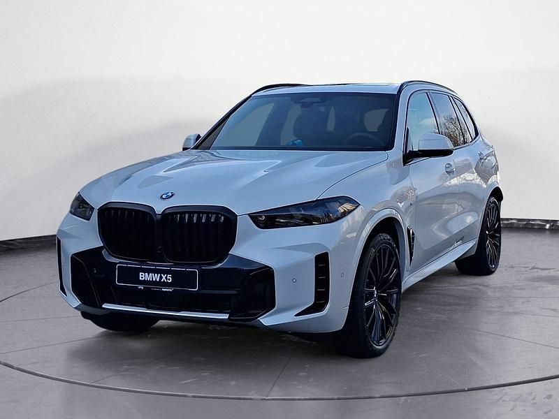 Neu BMW X5 352 PS (258 kW) 2026 Weiß SUV