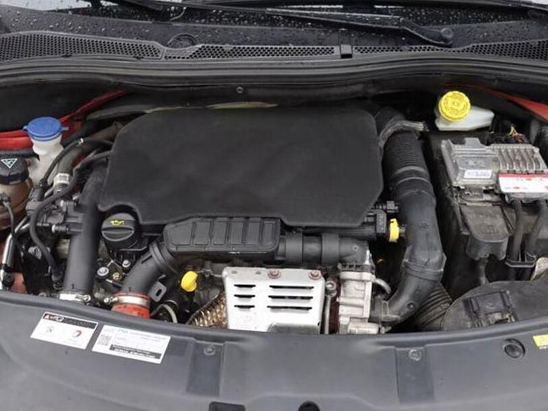 Gebraucht Peugeot 2008 131 PS (96 kW) 2016 Rot SUV