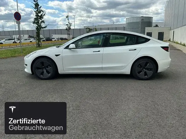 Gebraucht Tesla Model 3 RWD 283 kW (385 PS) 2023 Weiß Limousine