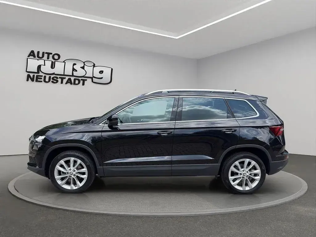 Gebraucht Skoda Karoq Selection 150 PS (110 kW) 2025 Schwarz SUV