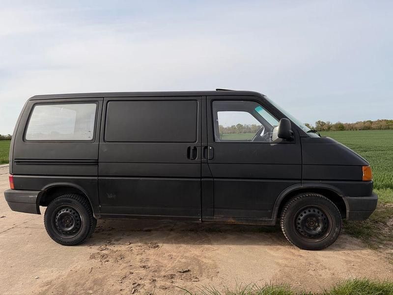 Używany VW T4 68 KM (50 kW) 1995 Czarny Van