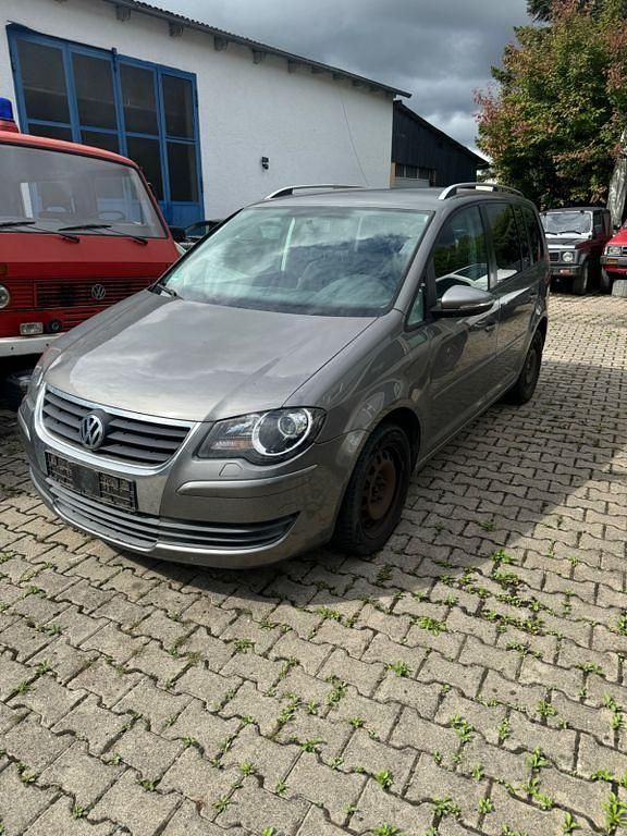 Grau Gebraucht 2009 VW Touran Freestyle Van / Kleinbus | 3.000 € (Guter Preis) - Bild 1/4