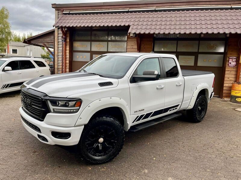 White metallic Gebraucht 2019 Dodge Ram Abholung | 50.900 € (Fairer Preis) - Bild 1/4