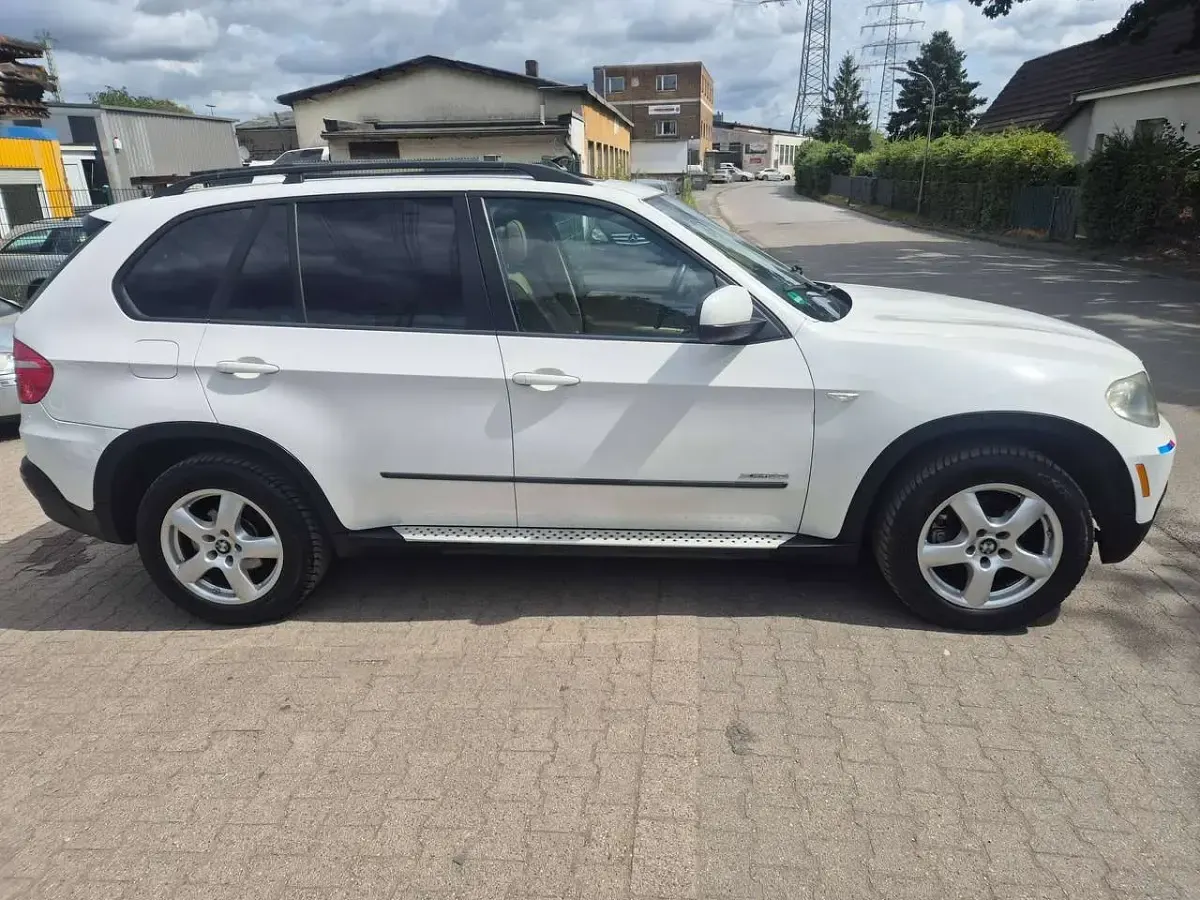 Gebraucht BMW X5 272 PS (200 kW) 2009 Alpinweiss iii SUV