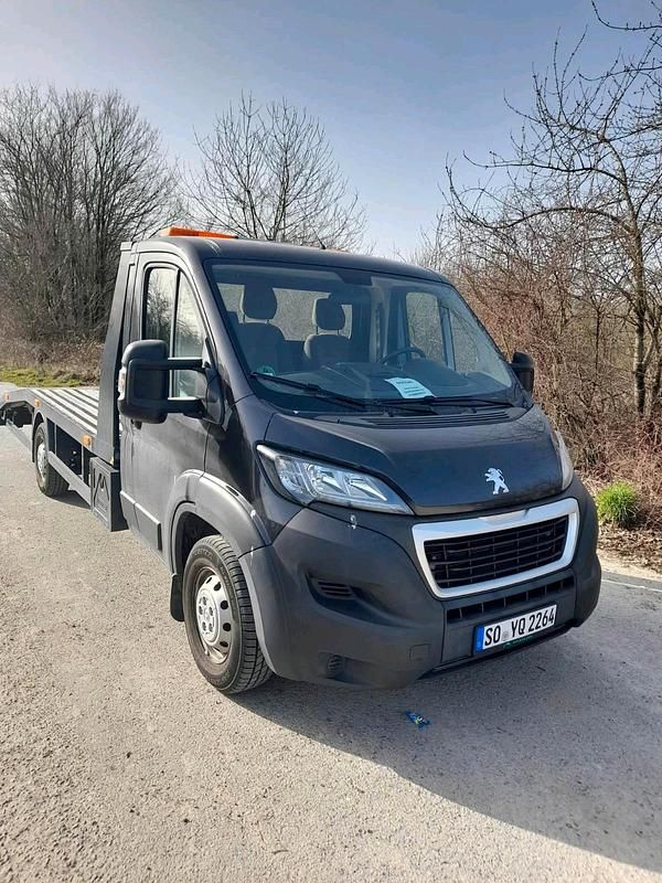 Gebraucht Peugeot Boxer 164 PS (120 kW) 2017 Schwarz Van