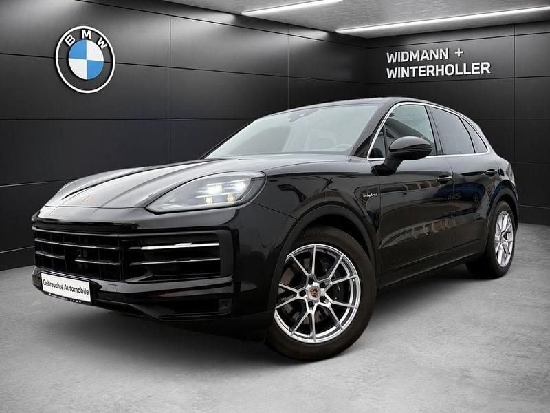 Schwarz Gebraucht 2023 Porsche Cayenne SUV | 94.680 € (Superpreis) - Bild 1/3