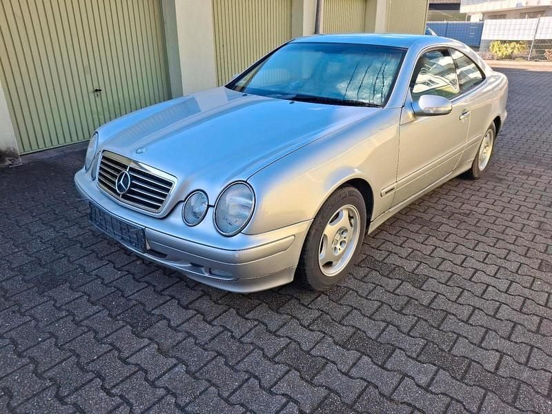 Gebraucht Mercedes CLK200 163 PS (119 kW) 2000 Silber Coupé
