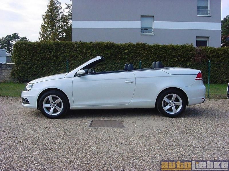 Second-hand VW Eos 122 CP (89 kW) 2014 Alb Cabrio