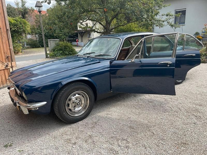 Gebraucht Jaguar XJ6 200 PS (147 kW) 1974 Blau Limousine