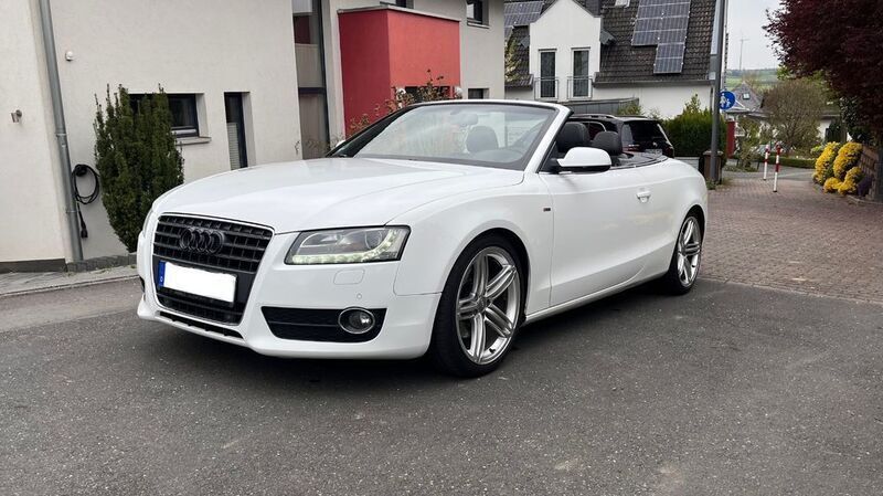 Weiß Gebraucht 2011 Audi A5 Cabriolet S-Line Cabrio | 10.900 € (Guter Preis) - Bild 1/4