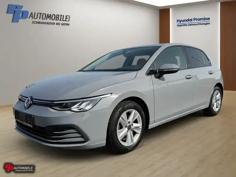 Gebraucht VW Golf VIII Life 131 PS (96 kW) 2021 Limousine
