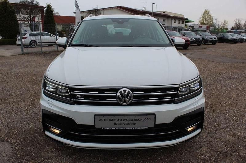 Gebraucht VW Tiguan R-line 150 PS (110 kW) 2019 Oryxweiss SUV
