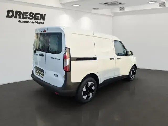 Neu Ford Transit Courier Trend 100 kW (136 PS) 2026 Weiss Van