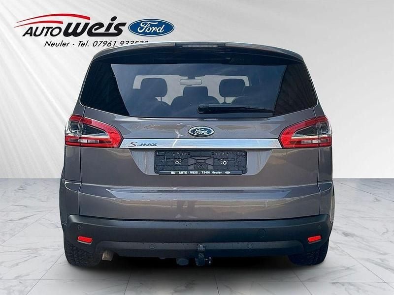 Gebraucht Ford S-MAX Titanium 163 PS (119 kW) 2013 Braun Van / Kleinbus
