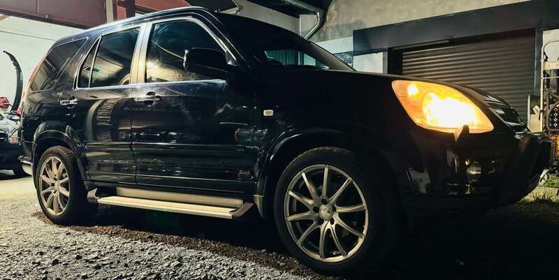 Night hawk black p. Gebraucht 2005 Honda CR-V Executive SUV | 4.850 € (Teuer) - Bild 1/3
