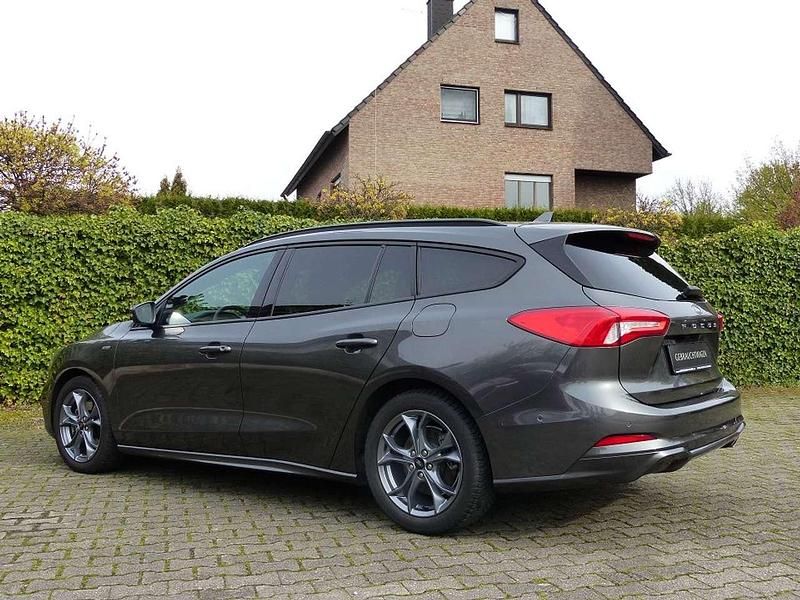 Gebraucht Ford Focus ST-Line 125 PS (91 kW) 2021 Magnetic Kombi