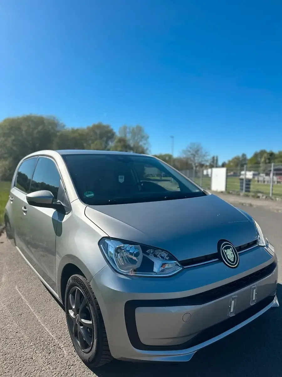 Gebraucht VW up! 19 PS (13 kW) 2024 Silber Kleinwagen