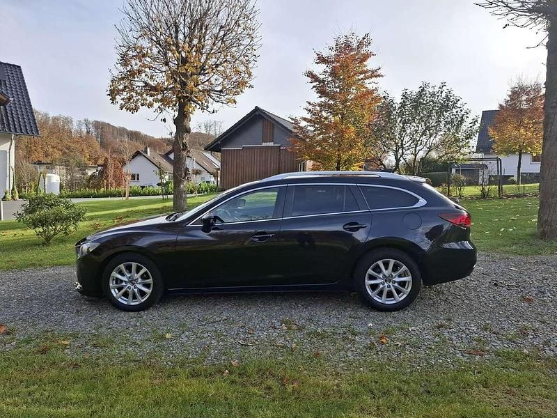 Schwarz Gebraucht 2015 Mazda 6 Center-Line Kombi | 12.499 € (Fairer Preis) - Bild 1/4