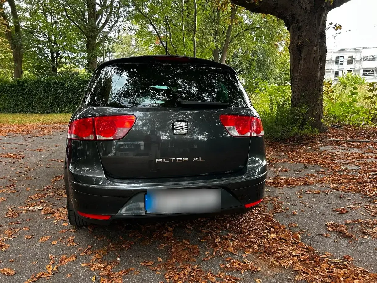 Gebraucht Seat Altea XL 105 PS (77 kW) 2013 Grau Van / Kleinbus