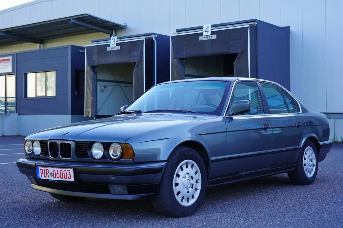 Second-hand BMW 524 115 CP (84 kW) 1992 Gri Berlinǎ
