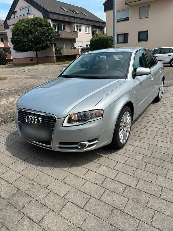 Silber Gebraucht 2006 Audi A4 Limousine | 6.500 € (Fairer Preis) - Bild 1/4