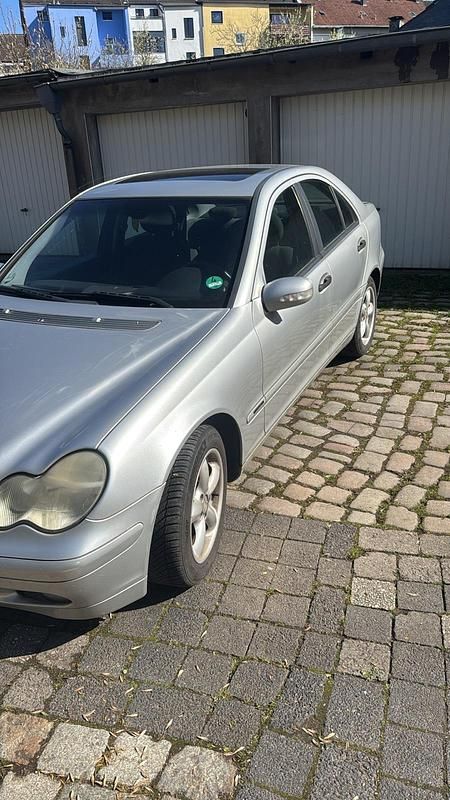 Gebraucht Mercedes C220 2003 Silber Limousine
