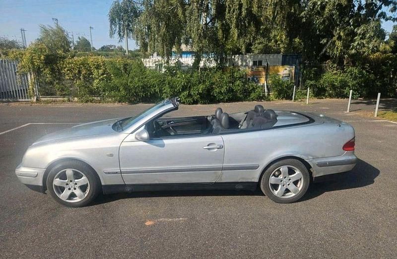Silber Gebraucht 1999 Mercedes CLK230 Cabrio | 1.750 € (Superpreis) - Bild 1/4