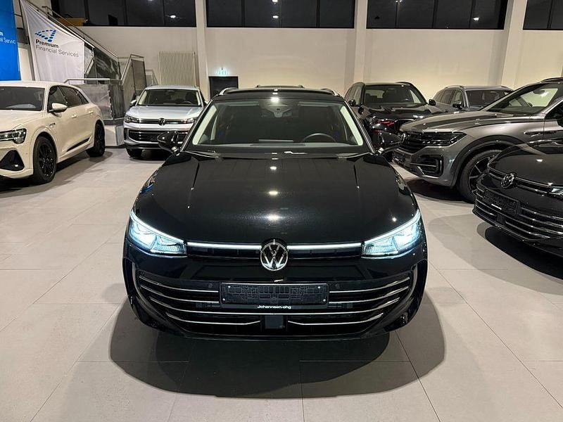 Używany VW Passat Elegance 150 KM (110 kW) 2025 Czarny Kombi