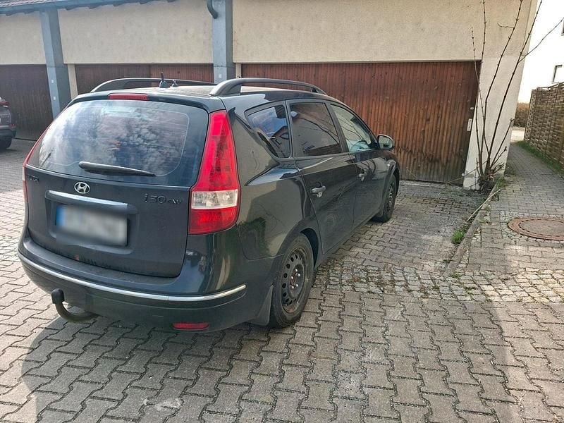 Gebraucht Hyundai i30 109 PS (80 kW) 2009 Schwarz Kombi