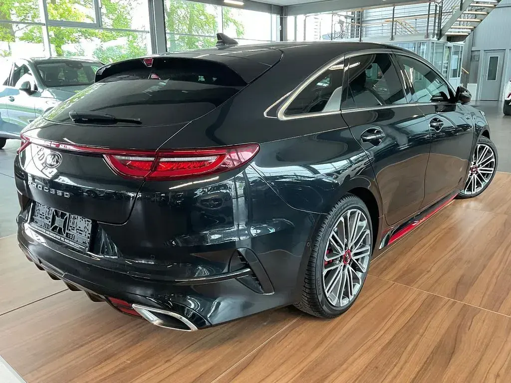 Gebraucht Kia ProCeed GT GT 204 PS (150 kW) 2020 Schwarz Kleinwagen