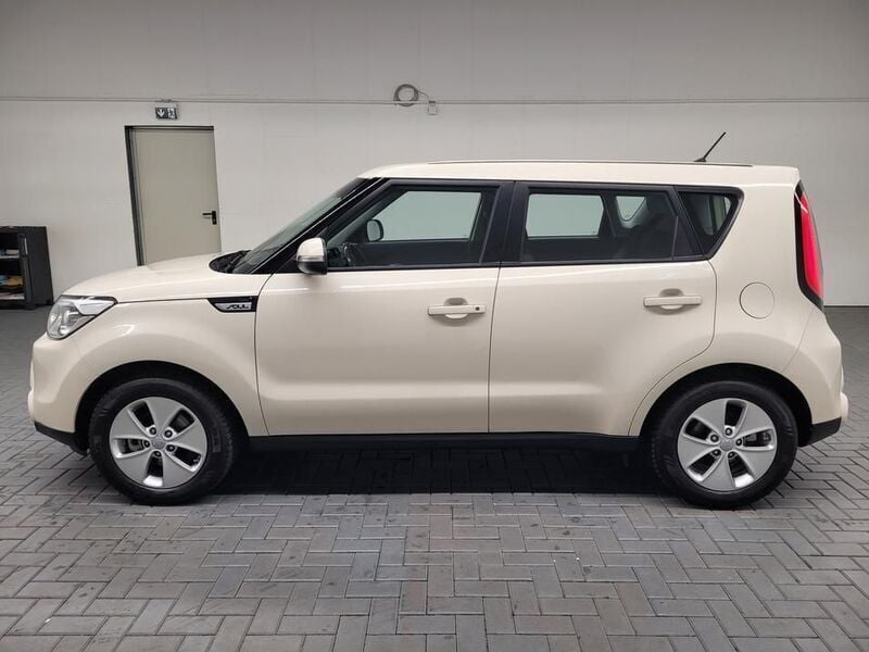 Gebraucht Kia Soul 132 PS (97 kW) 2015 Beige (frenzy white) SUV