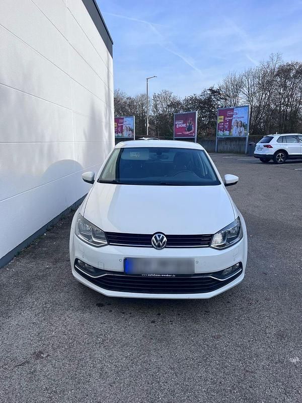 Weiß Gebraucht 2017 VW Polo Kleinwagen | 9.500 € (Etwas zu teuer) - Bild 1/4