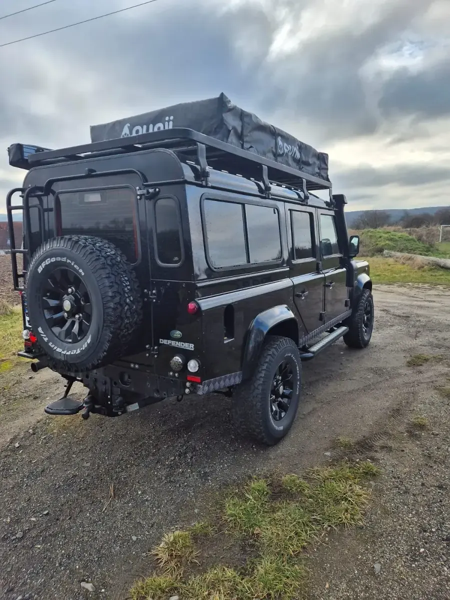Gebraucht Land Rover Defender 122 PS (89 kW) 2011 Schwarz SUV
