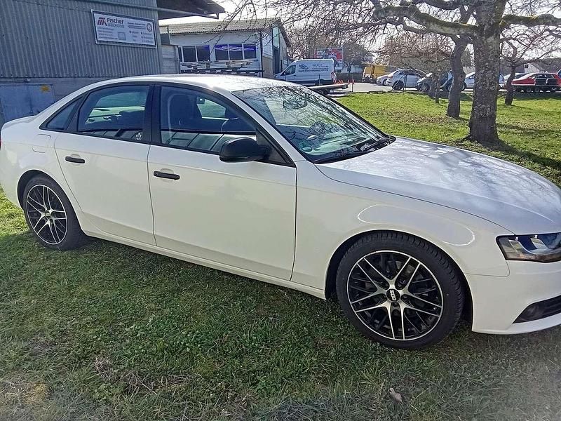 Gebraucht Audi A4 Ambition 190 PS (139 kW) 2011 Ibisweiß Limousine