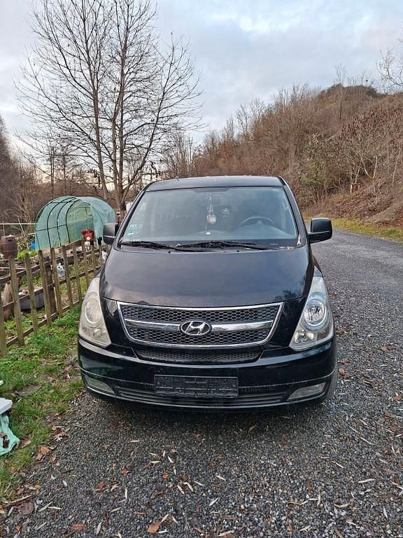 Schwarz Gebraucht 2010 Hyundai H-1 Van / Kleinbus | 8.500 € (Guter Preis) - Bild 1/4