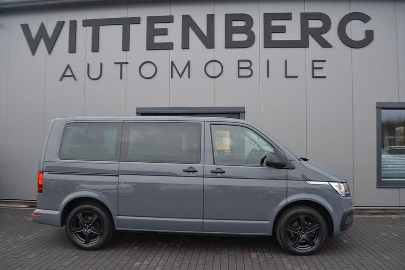 Gebraucht VW Multivan Family 150 PS (110 kW) 2021 Grau Van
