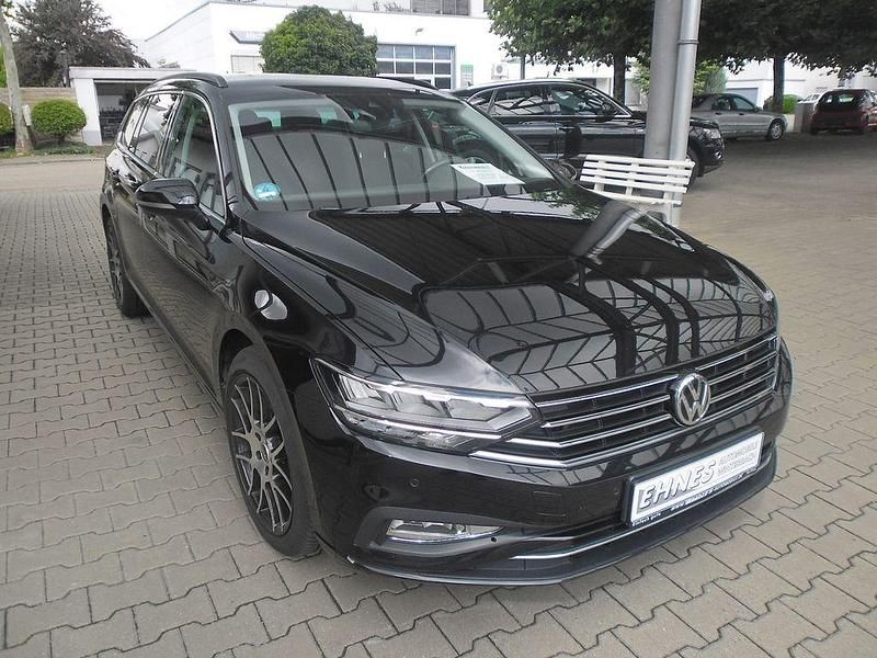 Gebraucht VW Passat Business 150 PS (110 kW) 2019 Deep black perleffekt (metallic) Kombi