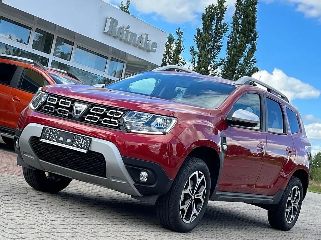 Second-hand Dacia Duster 101 CP (74 kW) 2021 Roșu SUV