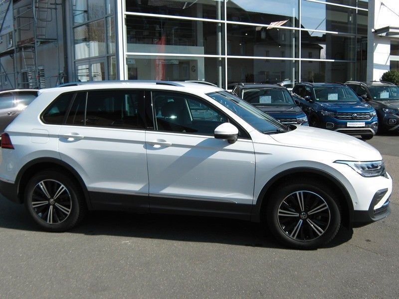Gebraucht VW Tiguan Active 150 PS (110 kW) 2022 Weiß SUV