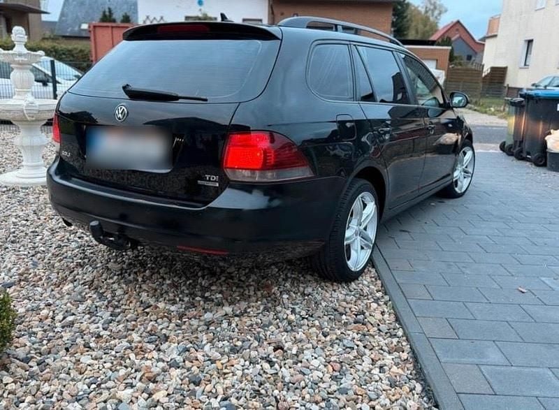 Gebraucht VW Golf VII 105 PS (77 kW) 2012 Schwarz Kombi