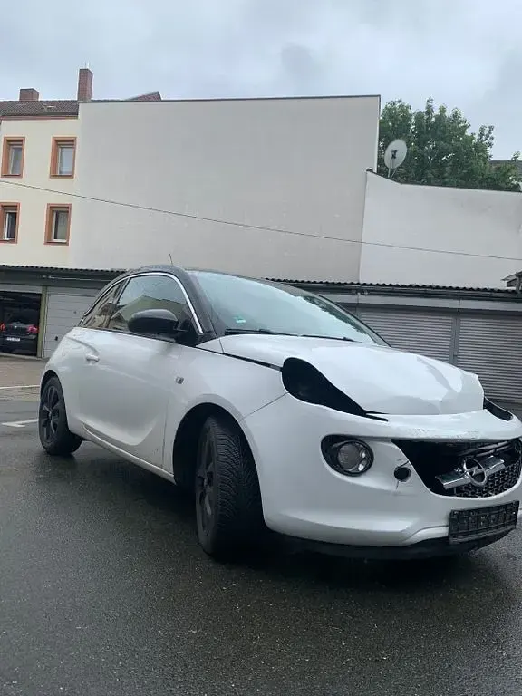 Gebraucht Opel Adam Edition 69 PS (50 kW) 2015 Weiß Kleinwagen