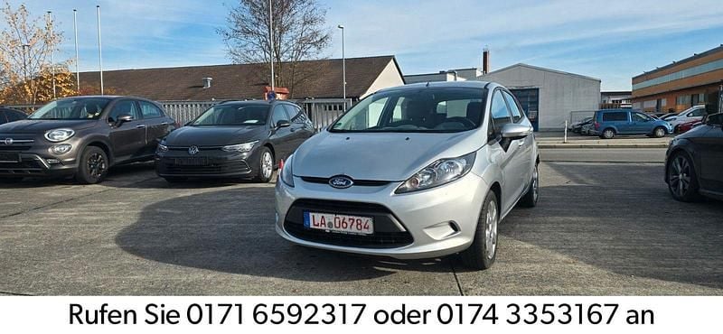 Gebraucht Ford Fiesta Trend 82 PS (60 kW) 2010 Silber Kleinwagen