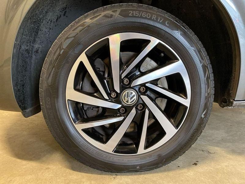 Gebraucht VW Multivan Comfortline 199 PS (146 kW) 2020 Grau Van