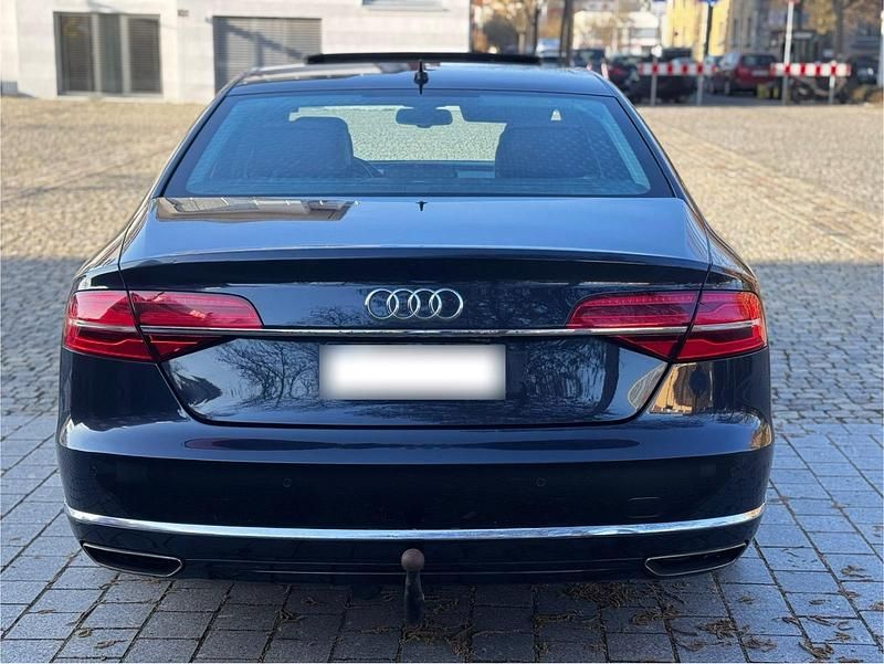 Gebraucht Audi A8 385 PS (283 kW) 2013 Blau Limousine
