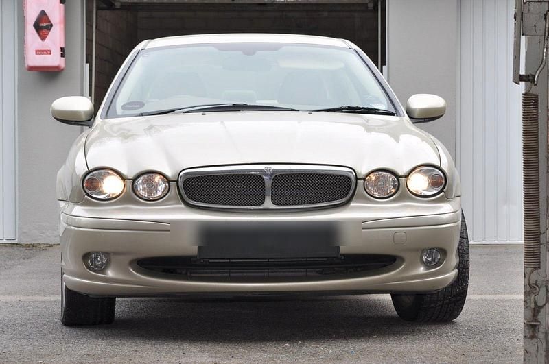 Gold Gebraucht 2007 Jaguar X-type Limousine | 20.000 € - Bild 1/4