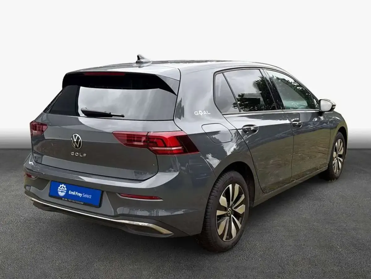 Gebraucht VW Golf VIII Goal 116 PS (85 kW) 2025 Grau Limousine