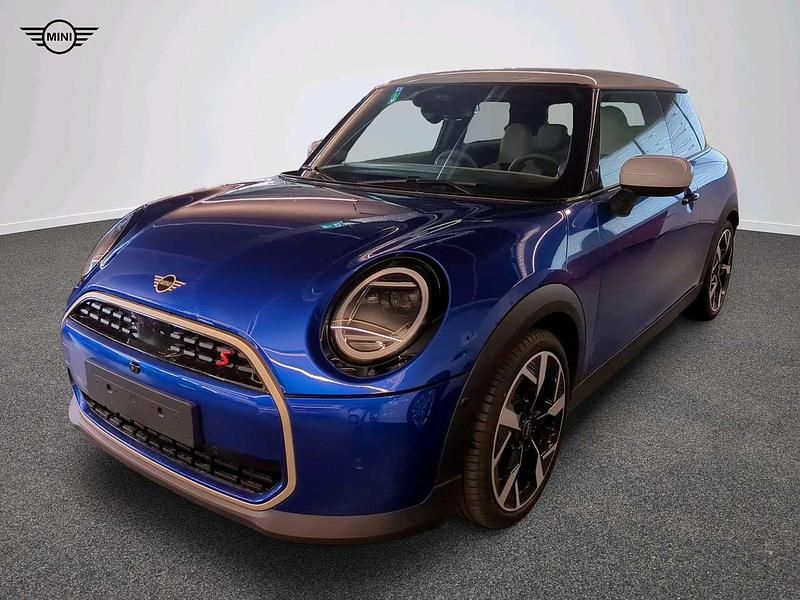 Blau Gebraucht 2024 Mini Cooper S Favoured Kleinwagen | 31.729 € (Guter Preis) - Bild 1/4