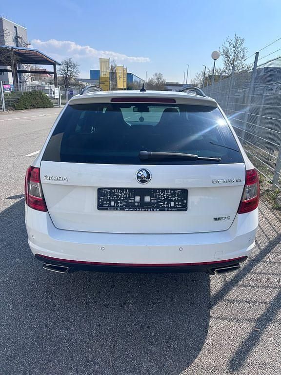 Gebraucht Skoda Octavia RS 184 PS (135 kW) 2014 Weiß Kleinwagen
