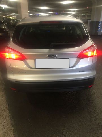 Gebraucht Ford Focus Trend 116 PS (85 kW) 2012 Silber metallic Kombi