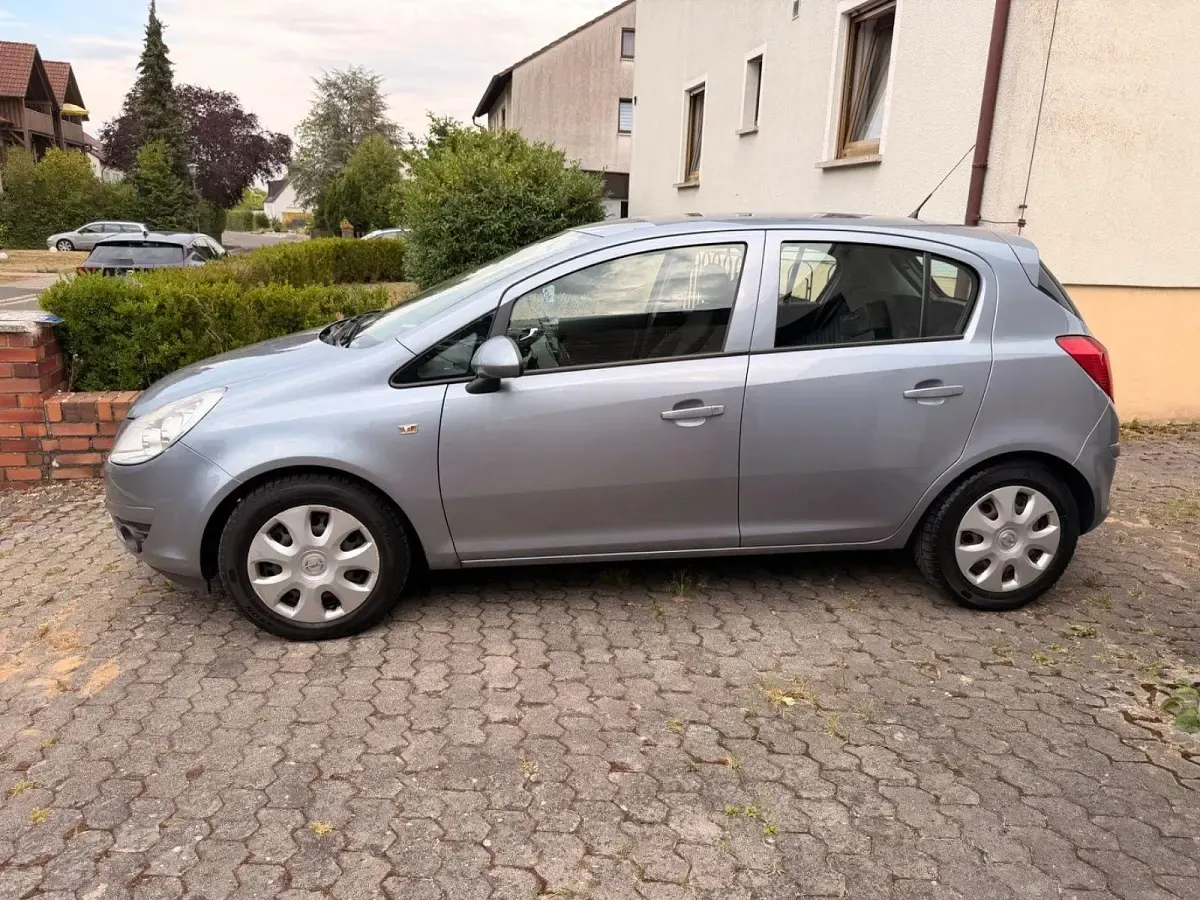 Gebraucht Opel Corsa 80 PS (58 kW) 2008 Grau Kleinwagen